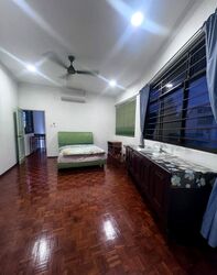 Hougang Avenue 2 (D19), Terrace #505675281